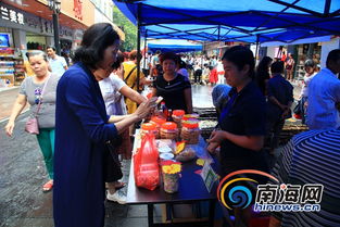 海口琼山举办 扶贫日 消费扶贫大集市 特色农副产品销售火爆